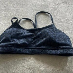 PRANA Y Flow Sports Bra - size 8